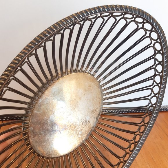 Beautiful Antique Sheffield Plate Basket - Circa 1830 - Silver Plated - Picture 3 of 9